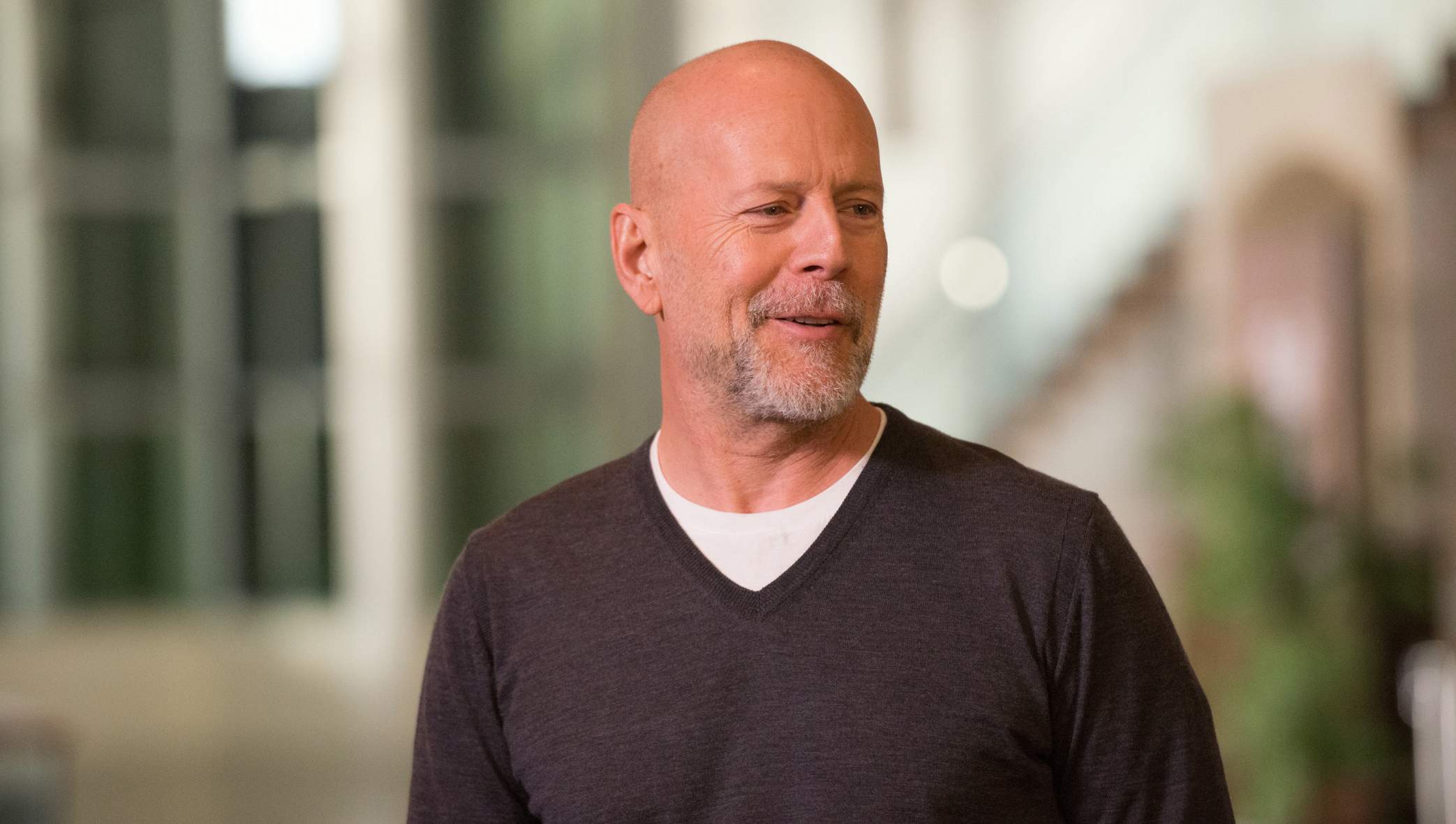 Брюс Уиллис в 2025 году: Где он сейчас, чем занимается и что происходит в его жизни