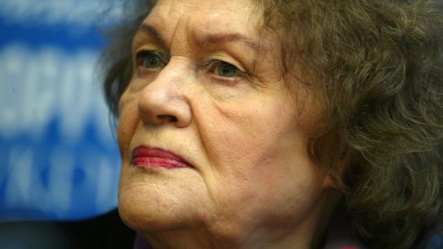 Ліна Костенко Біографія: Життя, Творчість та Вплив