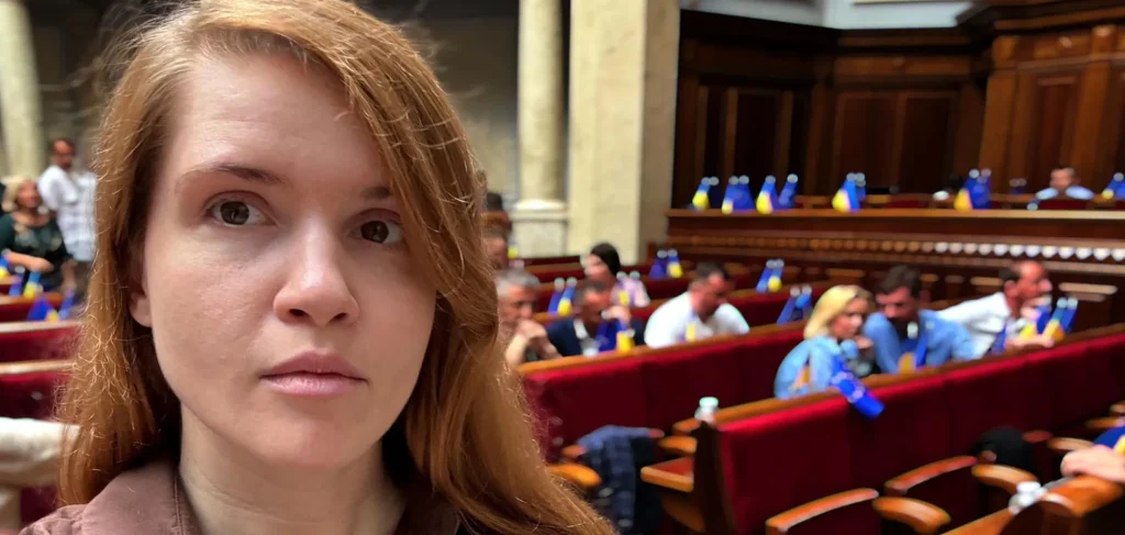 Мар'Яна Безугла Особисте Життя: Детальний Огляд Біографії, Кар'єри та Особистих Відносин