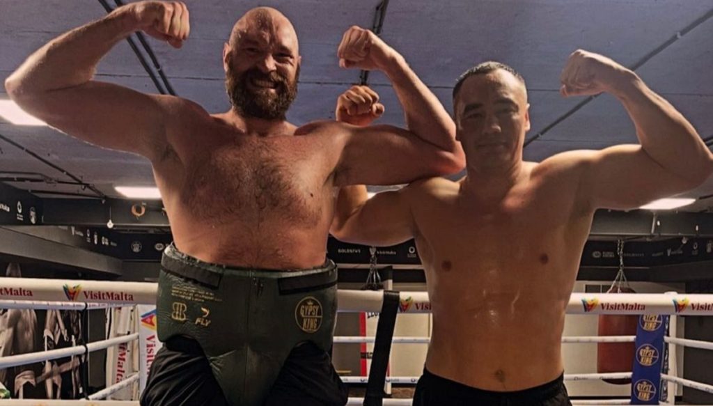 Тайсон Ф'Юрі Вага: Життя, Кар'єра та Особистість Чемпіона