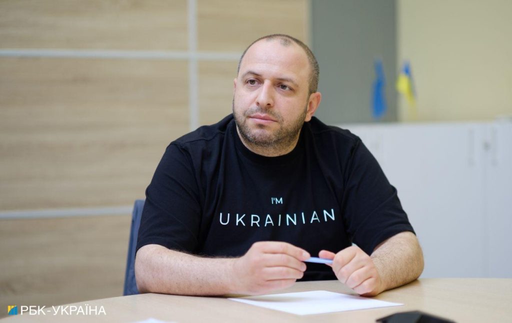 Рустем Умеров Жена Фото: подробности личной жизни и карьеры